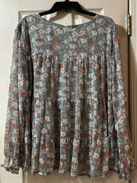 Tops - Size XL floral top